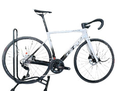 Bicicleta de Ruta GW Letras+D Carbon Blanca/Negro 105 12V