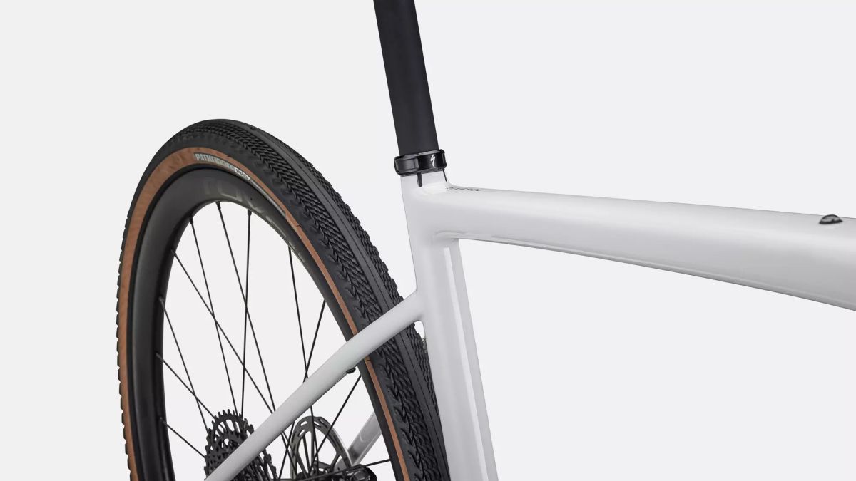 Bicicleta Ruta Specialized Diverge Expert Carbon Dune White