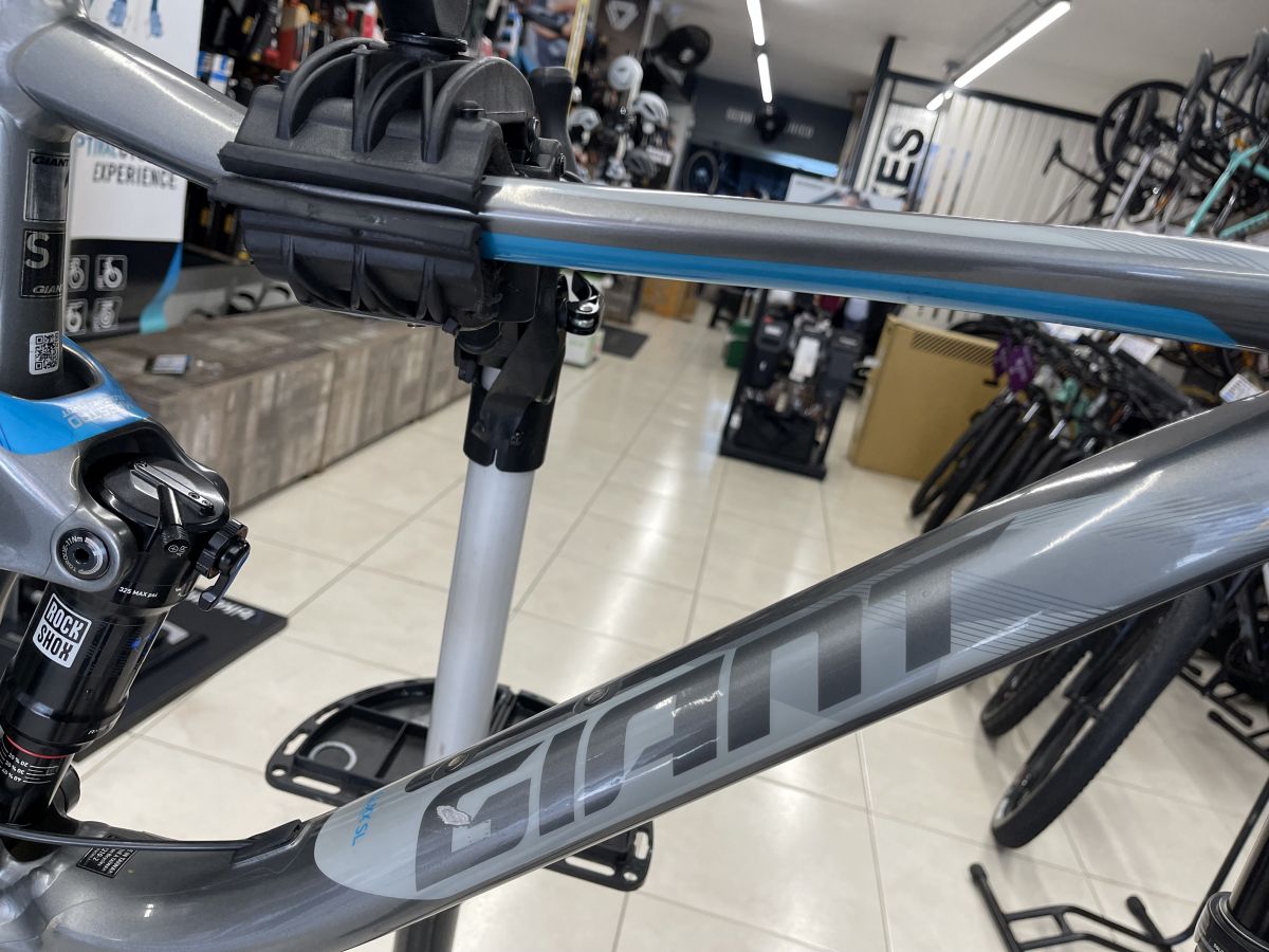 Marco Giant Anthem SL 1 Rin 27.5 Gris Usado